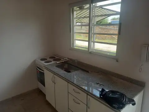 Departamento en PH con cochera, Ituzaingó Norte