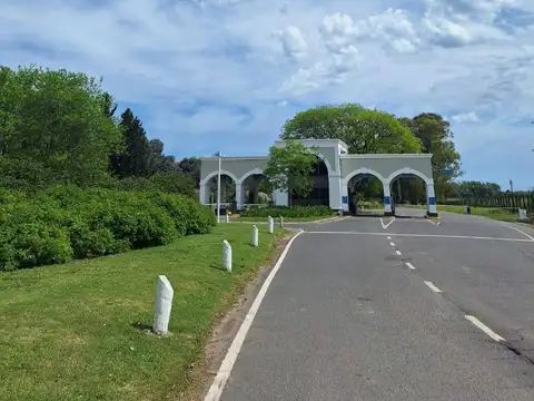 RBS. LOTE INTERNO EN ESTANCIAS DEL PILAR GOLF. APTO CREDITO