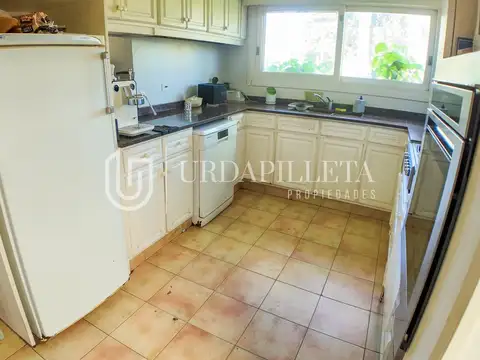 Casa 5 ambientes con 2 baños