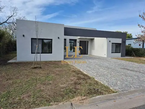 Casa en Venta al Noreste