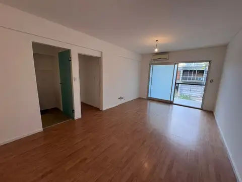 Venta de Departamento 3 Ambientes con Cochera en Monte Castro, Capital Federal - APTO CREDITO