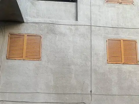 VENTA  DPTO 4  DORMITORIOS - ZONA CENTRO.-