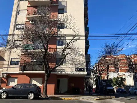 VENTA 2 AMBIENTES-VILLA DEL PARQUE -APTO CREDITO