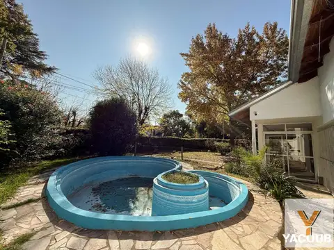 Casa en Venta con 1 cochera