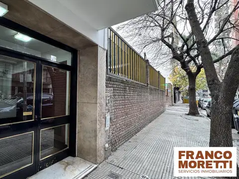 Avenida Hipólito Yrigoyen 2100