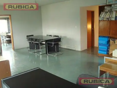 FRACCION INDUSTRIAL CON DEPOSITO Y OFICINAS - Area de Promoción El Triángulo - Malvinas Argentinas