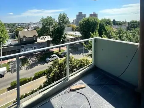 Bv. Urquiza 969 deptos de un dormitorio SAN LORENZO (CALIZO)
