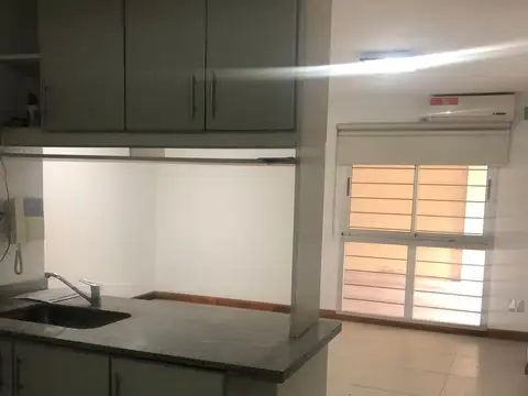 Departamento en Alquiler en Centro / Microcentro, $ 800.000