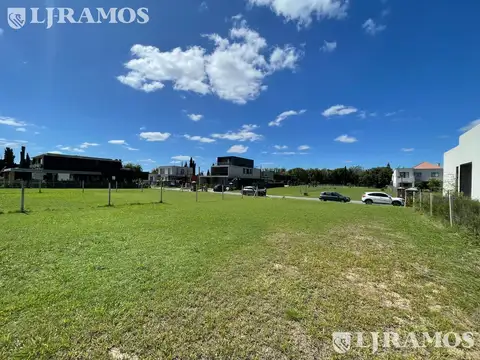 Excelente Lote central en venta en  Barrio cerrado El Candil