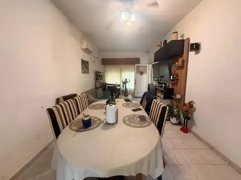 Casa 4 amb, lote propio, Caseros