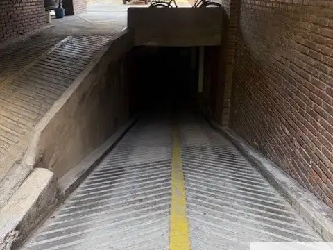 Cocheracubierta  en venta ubicado en La Plata