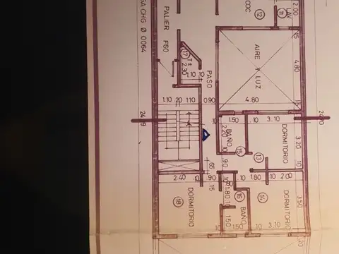 LOCAL EN PLANTA BAJA  Y 3 PISOS   INSTITUCIONAL