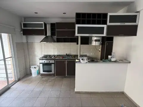 DEPARTAMENTO 3 AMBIENTES CON COCHERA