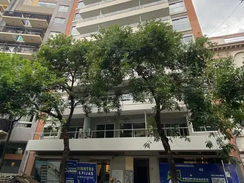 Carlos Calvo  al 3600