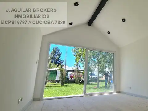 Casa en Venta con 1 cochera