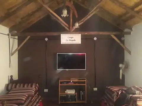 Casa 3 ambientes con 2 baños