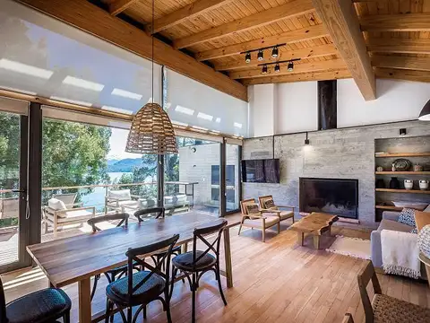Casa con vista al Lago Nahuel Huapi