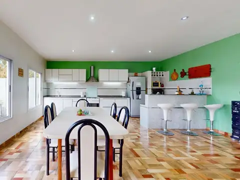 CASA EN VENTA EN LA PLATA 3 DORMITORIOS