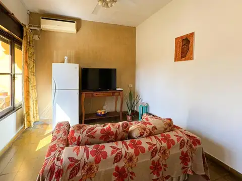 CASA 3 AMBIENTES Y DEPARTAMENTO - MERLO CENTRO