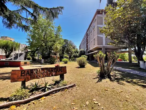 Departamento en alquiler de 3 ambientes -  Berazategui centro