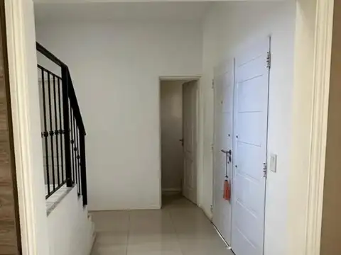 Casa en Venta en Pilar del Este - Santa Guadalupe, USD 285.000