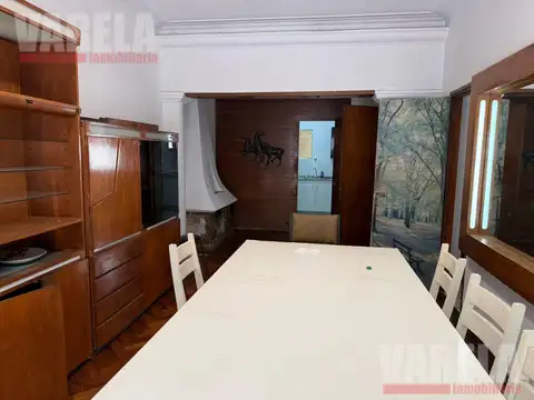 Depto Tipo Casa en Alquiler de 4 ambientes