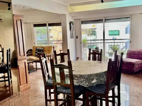 Departamento 3 ambientes con 2 baños