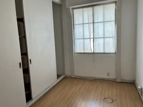 SAENZ PEÑA ROQUE PRES. AV. 900, Piso 5