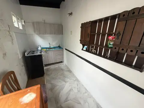 Depto Tipo Casa 2 ambientes con 1 baño