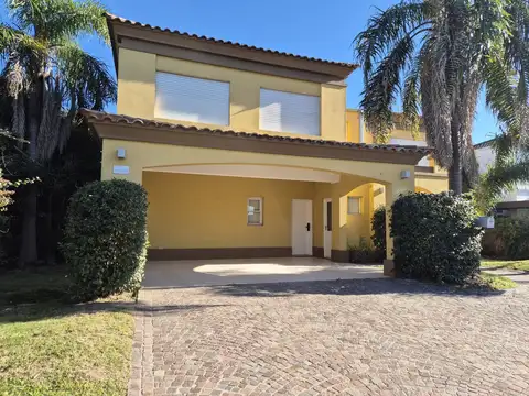 Casa en Venta en Santa Barbara, USD 640.000