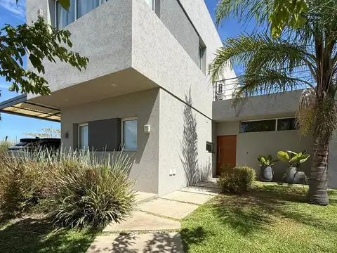 Casa en Venta en Puertos - Araucarias, USD 340.000