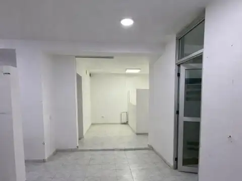 ALQUILO - LOCAL INTERNO EN GYM