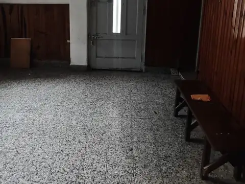 Depto Tipo Casa en Alquiler de 4 ambientes