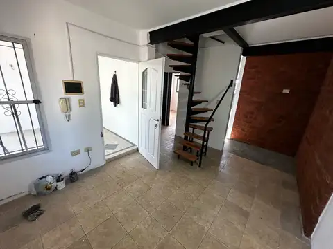 Departamento 3 ambientes con terraza en alquiler