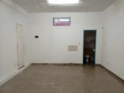 Local en Alquiler en Gregorio de Laferrere, $ 500.000