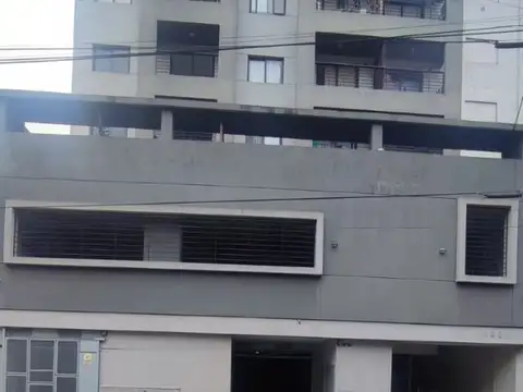 SE VENDEN DOS COCHERAS JUNTAS O SEPARADAS-CASEROS CENTRO !!!!