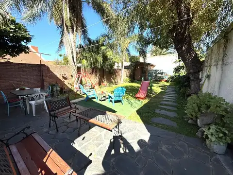 Casa chalet 4 ambientes en venta en Villa Ballester