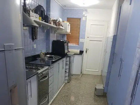 EN VENTA CHALET EN CIUDAD JARDIN A METROS DE LA ESTACION, CON JARDIN, PARRILLA, TERRAZA - FICHA 4544