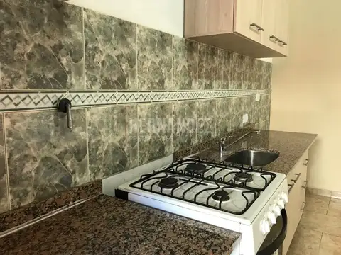 Depto Tipo Casa 2 ambientes con 1 baño