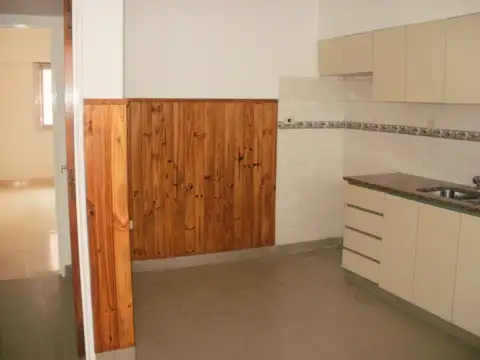 Casa en Alquiler en Olivos, USD 1.700