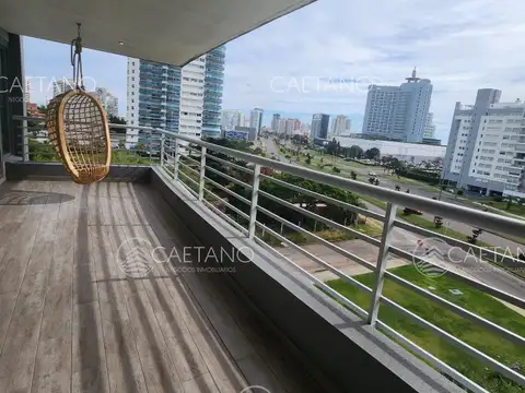 ALEXANDER BOULEVARD, Apartamento de  3 dormitorios en venta