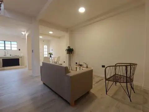 Depto Tipo Casa 3 ambientes con 1 baño