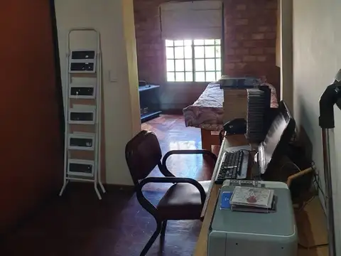 Casa 4 ambientes con garage p/ 2 autos en 2 plantas sobre lote de 8,66 x 38 mts  