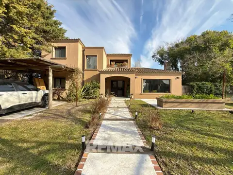Boulevard de Todos los Santos 5600