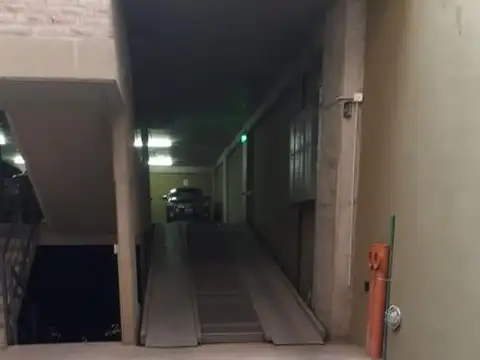 Cochera Lagos 938 (al lado de la UAI medicina)