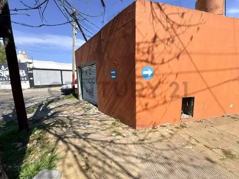 Casa 5 ambientes con 1 baño