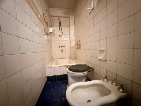 Depto Tipo Casa 4 ambientes con 2 baños