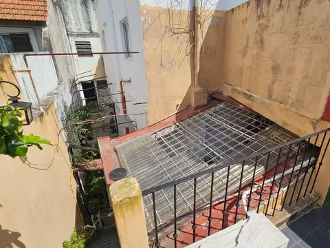 Depto Tipo Casa 3 ambientes con 2 baños