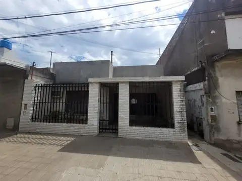 Venta Casa 2 Dormitorios, Alsina 2400