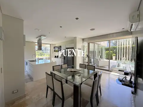 Casa en Venta al Oeste